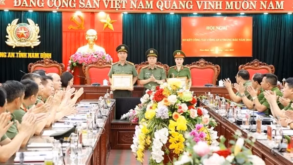 Công an tỉnh Nam Định tổ chức Hội nghị sơ kết 6 tháng đầu năm