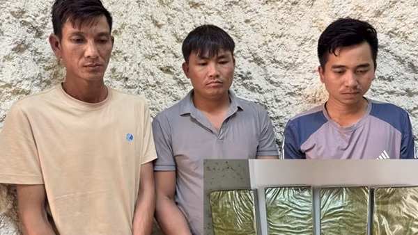 Trả "cước" 20 triệu đồng thuê vận chuyển 4 bánh heroin