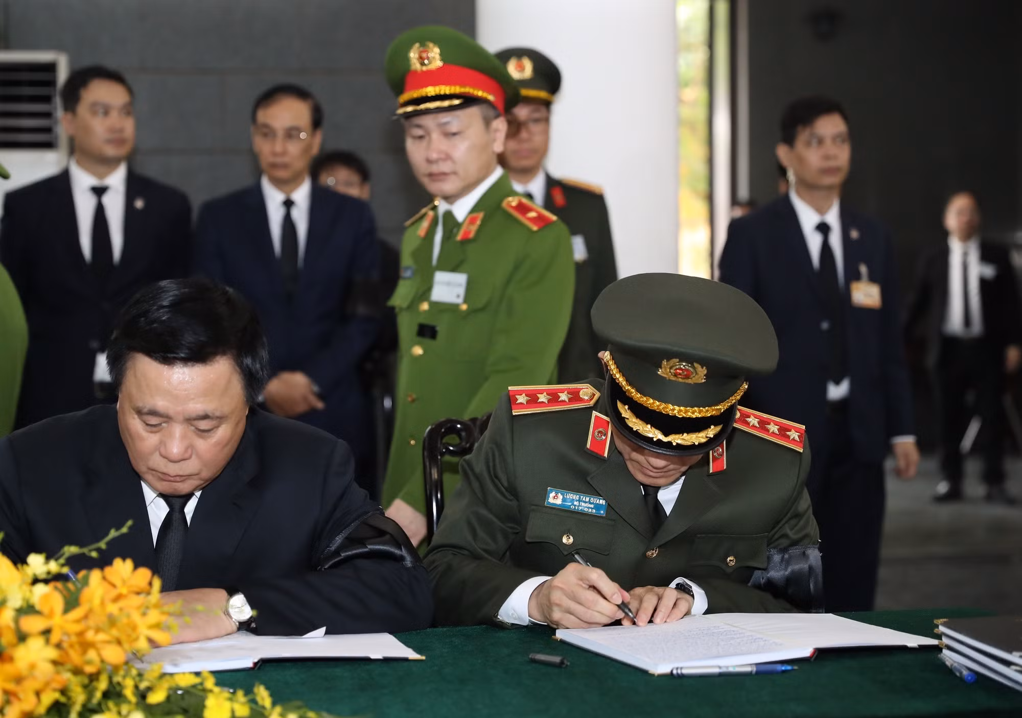 Những hình ảnh của Tổng Bí thư sẽ mãi mãi khắc ghi trong tâm trí nhân dân và lực lượng CAND -1