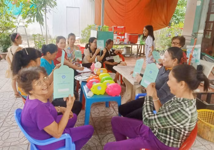 Tiết kiệm để tham gia BHXH, BHYT – điểm tựa an sinh khi về già -0