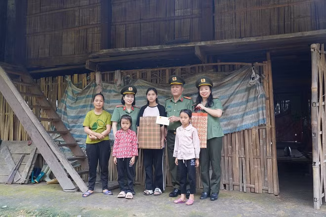 Công an tỉnh Hà Giang khắc ghi lời căn dặn của Tổng Bí thư Nguyễn Phú Trọng “Danh dự là điều thiêng liêng cao quý nhất” -0