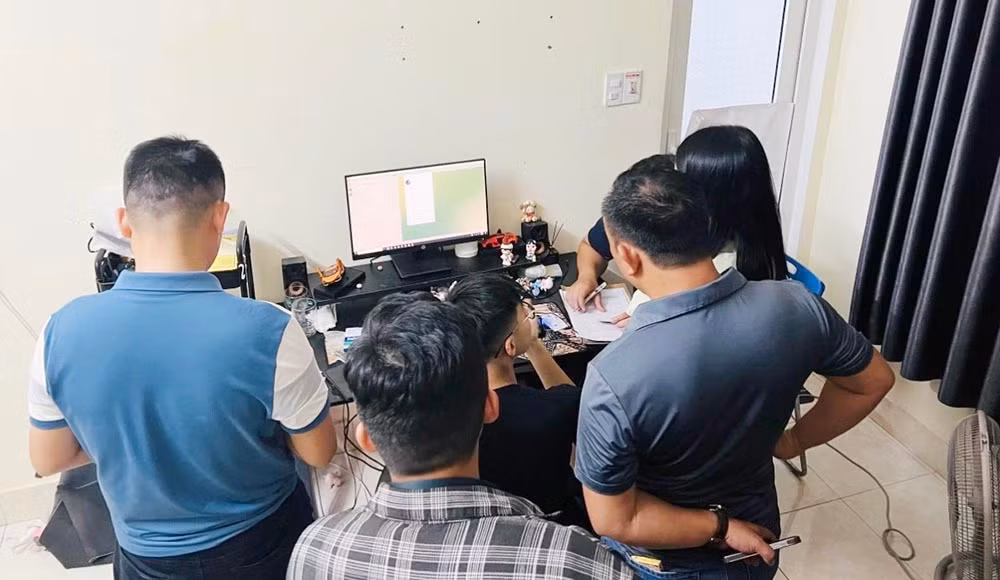 Trấn áp mạnh tội phạm lừa đảo qua mạng -0