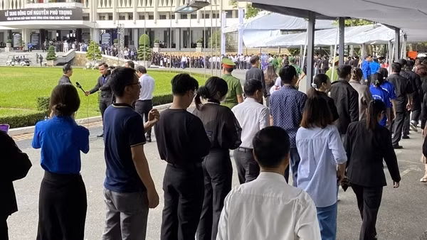 Chúng tôi đến tiễn Tổng Bí thư Nguyễn Phú Trọng lần cuối