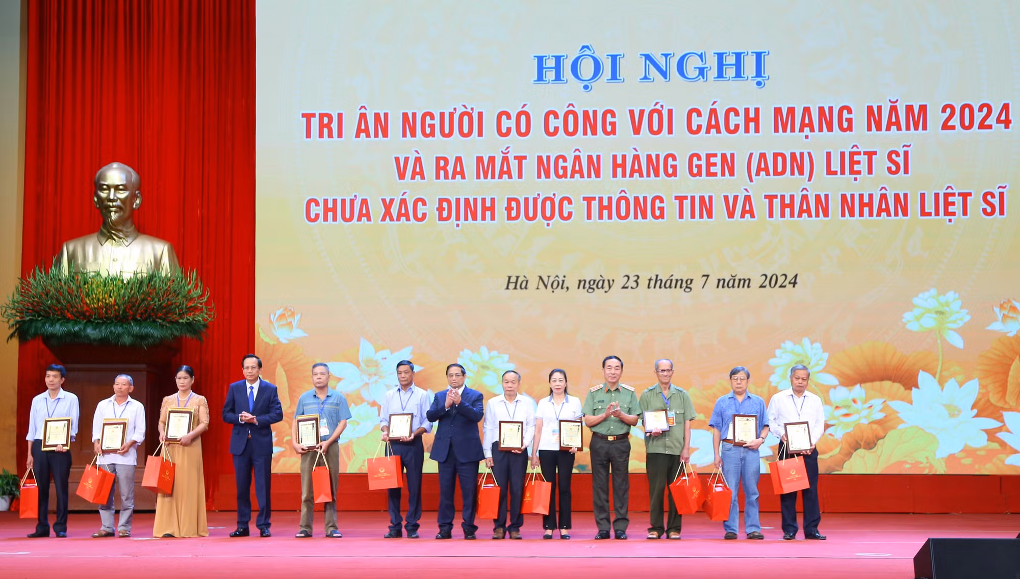 Không để người có công nào không được hưởng chính sách ưu đãi của Đảng, Nhà nước -0