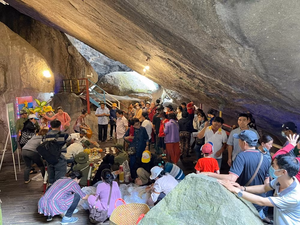 Rạng ngời sắc anh hùng -0