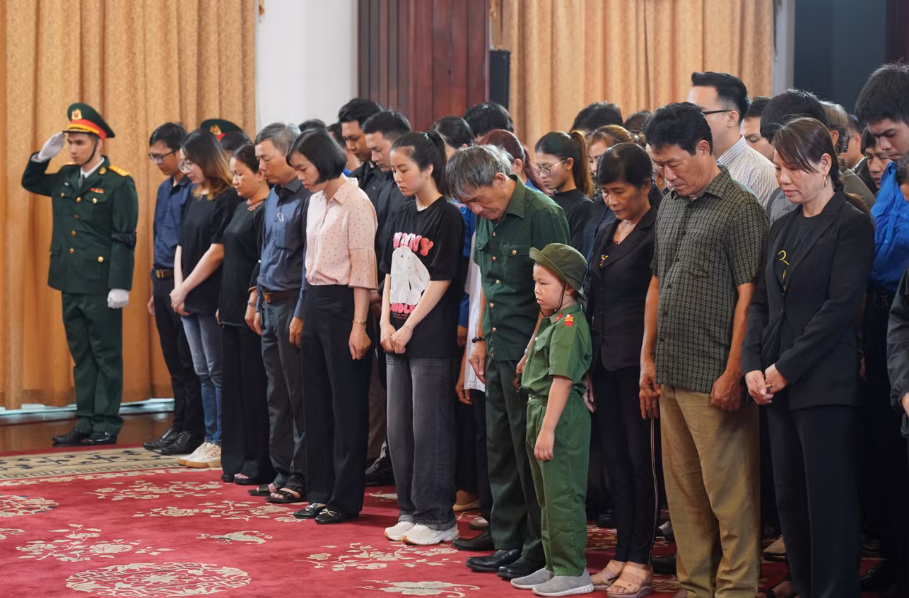 Gần 60 ngàn lượt người viếng Tổng Bí Thư Nguyễn Phú Trọng tại TP Hồ Chí Minh -4
