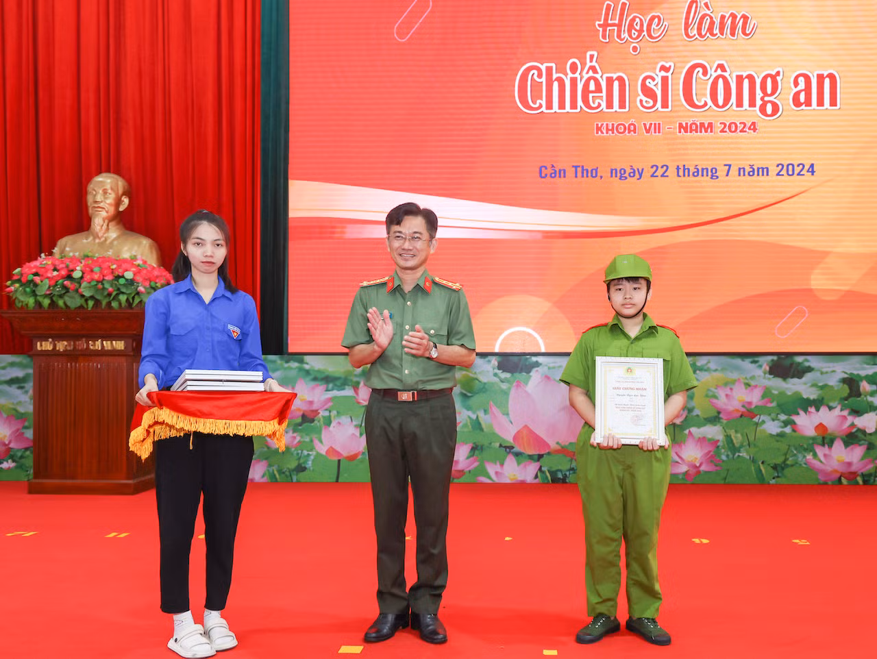Bản lĩnh, tự tin và trưởng thành hơn qua chương trình “Học làm chiến sĩ Công an” -0