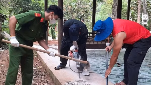 Công an tỉnh Quảng Nam tích cực tham gia xóa nhà tạm, nhà dột nát