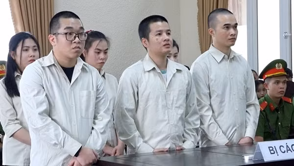 3 cặp đôi lãnh 84 năm tù vì tội danh ma tuý