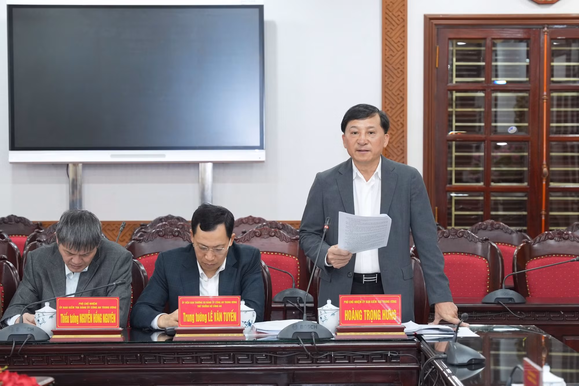 Thông qua kết quả kiểm tra của Bộ Chính trị, Ban Bí thư đối với Tỉnh ủy Hà Nam -0