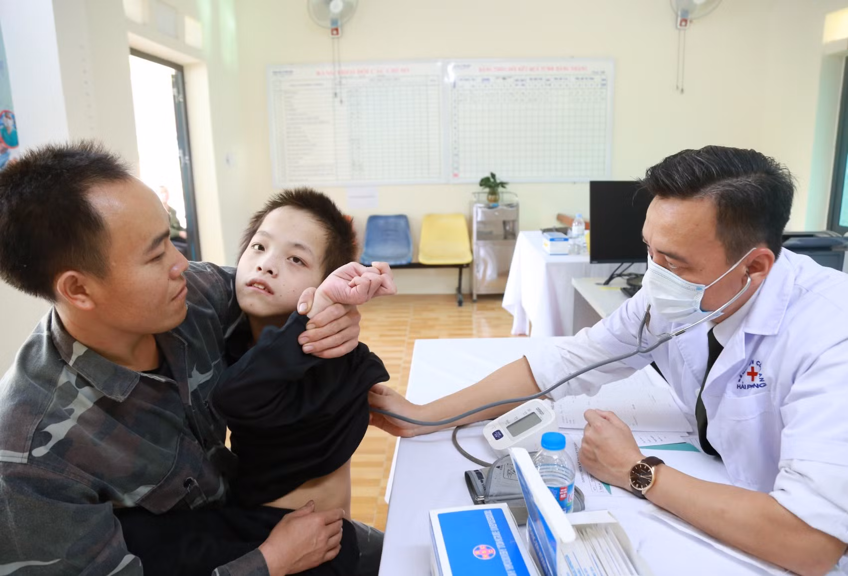 Chăm lo sức khỏe cho người dân nơi vùng cao biên giới -1