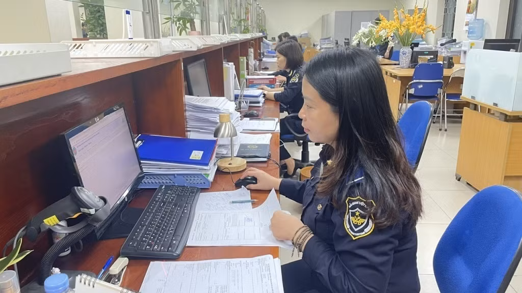 Ngày đầu Cục Hải quan triển khai theo mô hình tổ chức bộ máy mới: Kim ngạch xuất nhập khẩu đạt 1,05 tỷ USD -0