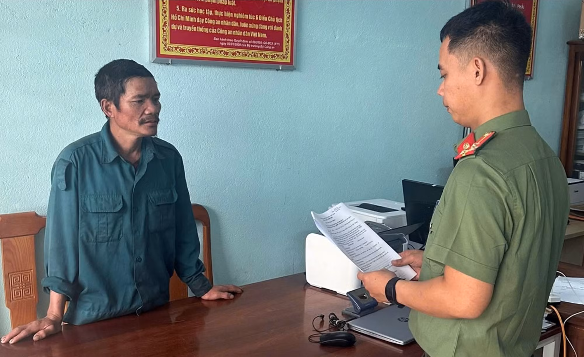 Khởi tố người đàn ông mua 2 khẩu súng quân dụng về để săn thú -0