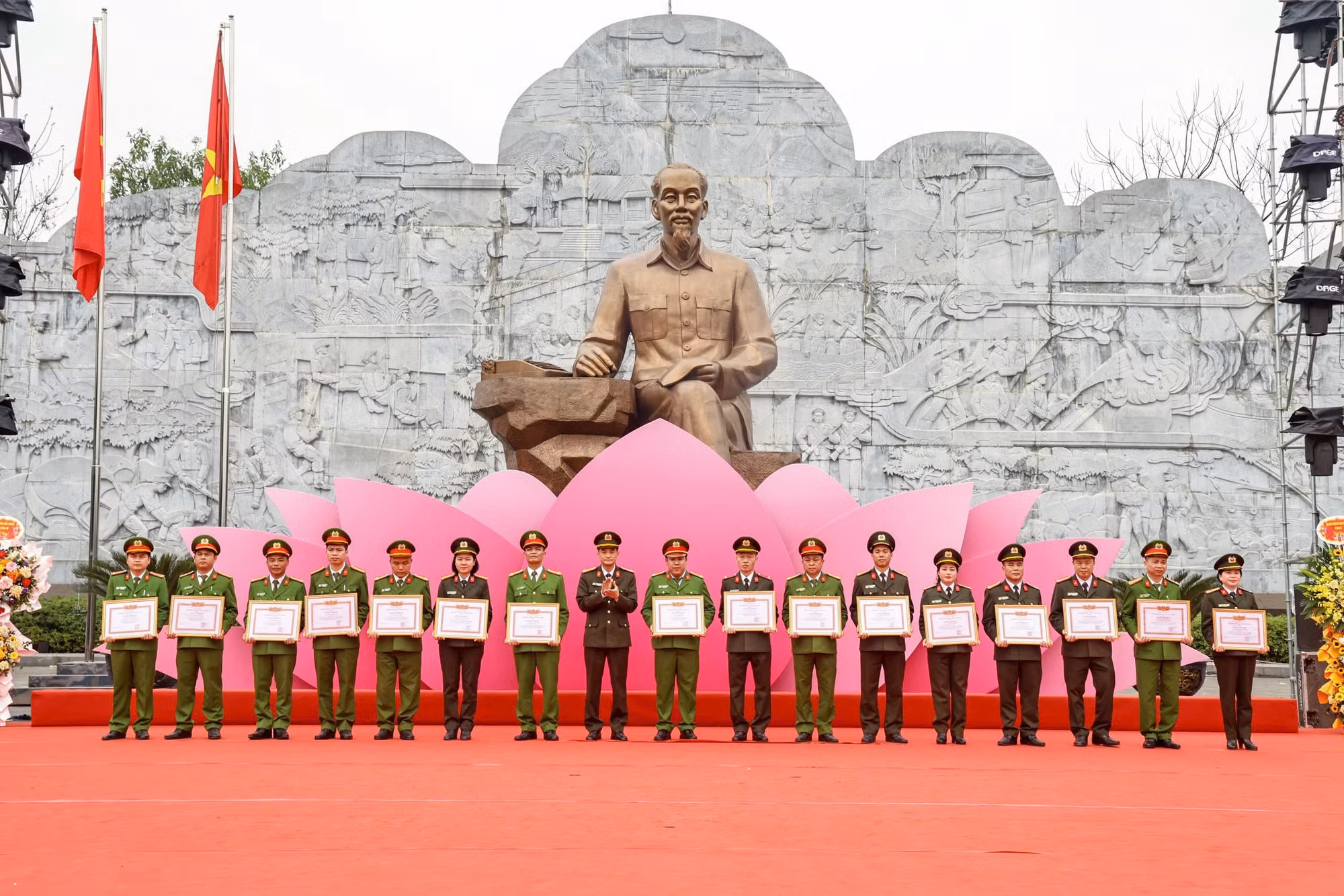 cá nhân.jpg -0