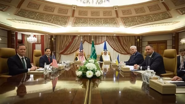 Hai cuộc họp "sống còn" về tương lai Ukraine cùng diễn ra ở Paris và Jeddah