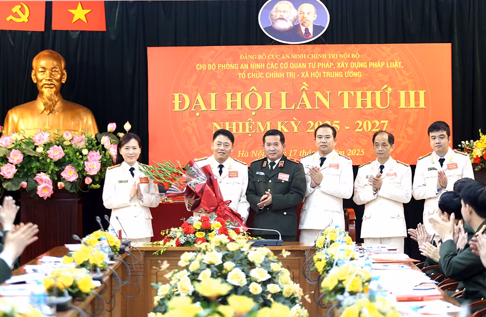 Đại hội điểm trong Đảng bộ Cục An ninh chính trị nội bộ -0