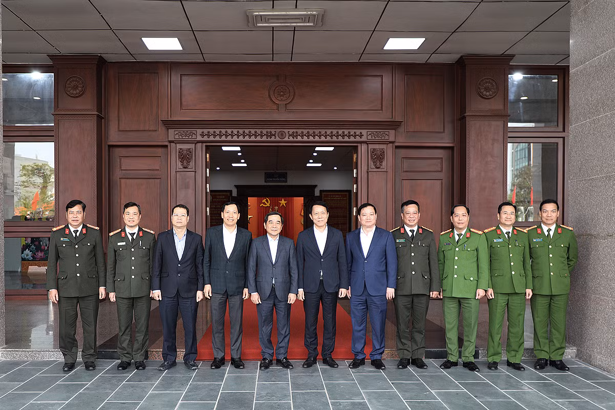 Bộ trưởng Lương Tam Quang làm việc tại Công an tỉnh Thái Bình -0