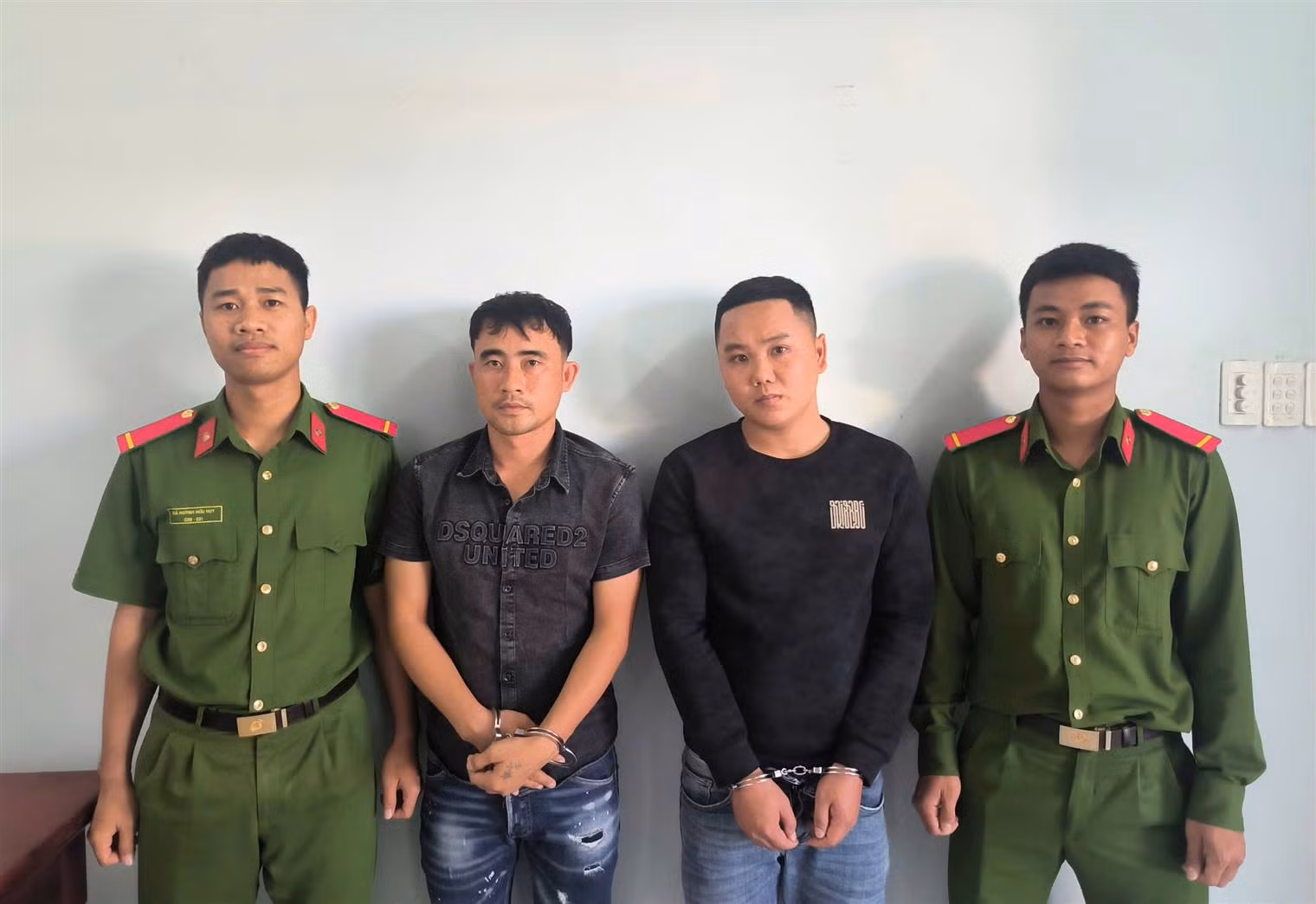 Bắt tạm giam hai đối tượng trong đường dây đánh bạc qua mạng hơn 1 tỷ đồng -0