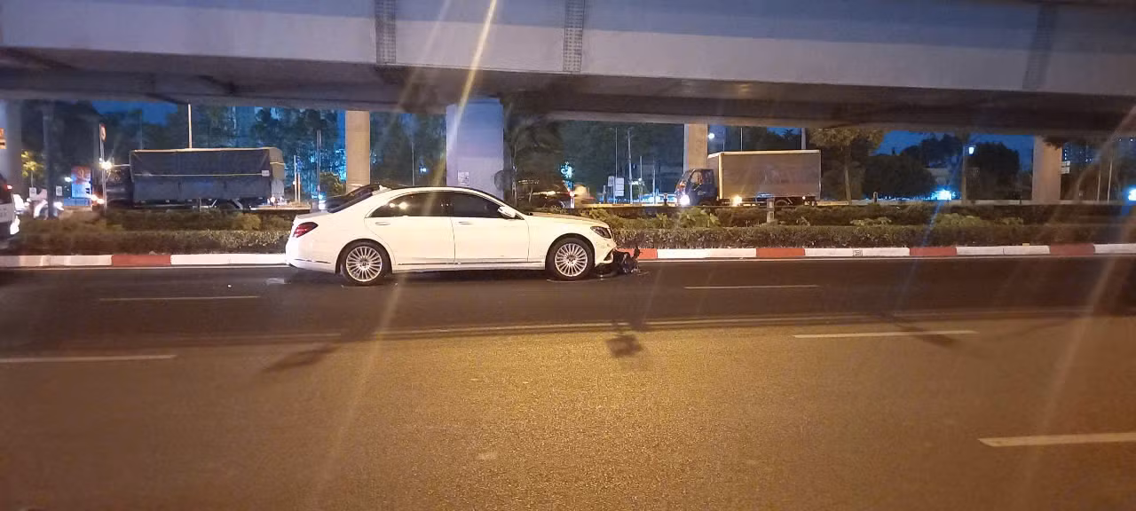 Khởi tố, bắt tạm giam nữ tài xế ô tô Mercedes gây tai nạn liên hoàn -2