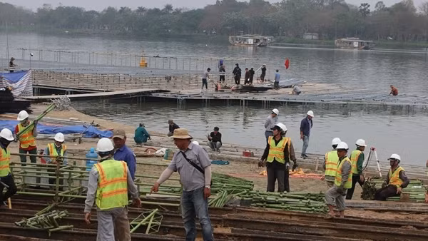 Gấp rút chuẩn bị cho chương trình nghệ thuật đêm khai mạc Năm Du lịch quốc gia - Huế 2025