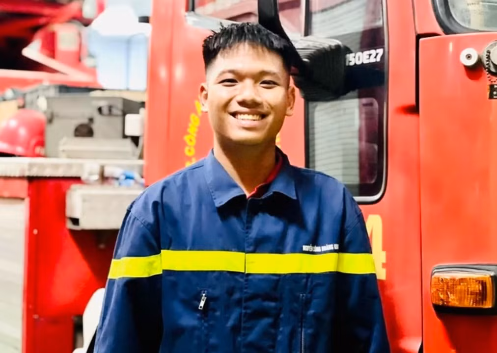 “Đó là nhiệm vụ của người lính chữa cháy, cứu nạn cứu hộ, tôi không phải người hùng” -0