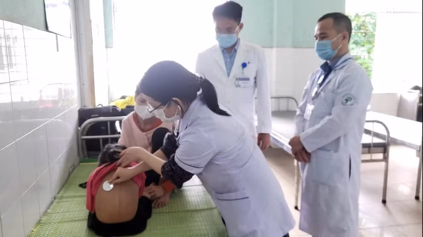 Hai trẻ tử vong nghi sởi ở Quảng Nam, Bộ Y tế yêu cầu khẩn trương tiêm vaccine phòng bệnh -0