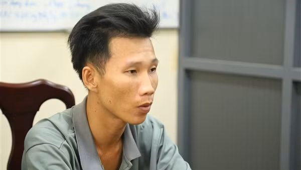 Giải cứu cô gái bị đối tượng dùng súng khống chế trong phòng trọ