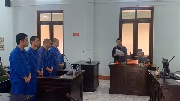 Vào bar thư giãn với... ma túy, 4 bị cáo chia nhau hơn 28 năm tù