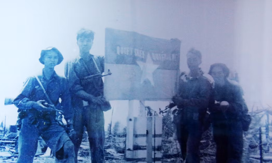 50 nam 2-2.jpg -0