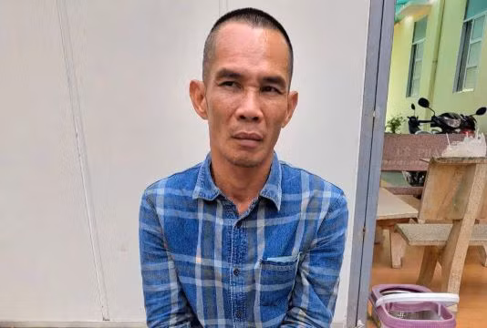 Kẻ có 2 tiền án lên cơn “ngáo đá” dùng bao bắt con tin -0
