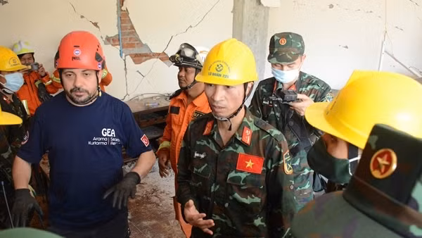 Quân đội Việt Nam nỗ lực giải cứu 1 nạn nhân động đất còn sống ở Myanmar