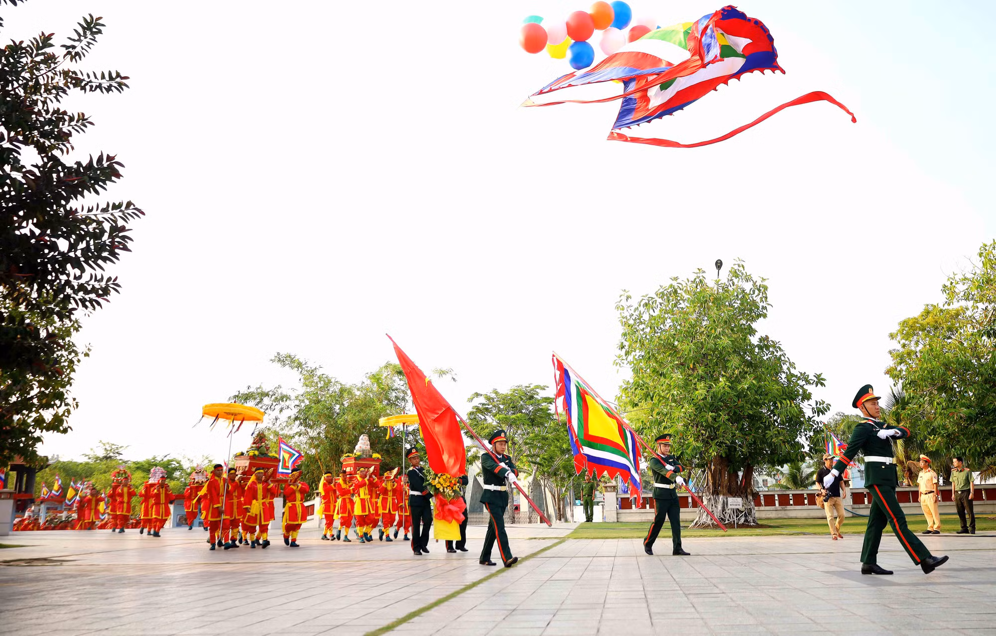 Các tỉnh, thành vùng Tây Nam Bộ dâng hương tưởng nhớ và tri ân các Vua Hùng -1