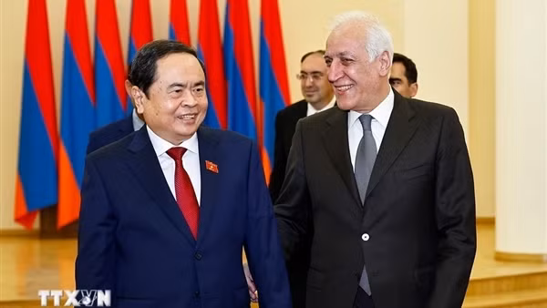 Chủ tịch Quốc hội Trần Thanh Mẫn hội kiến Tổng thống Armenia Vahagn Khachaturyan