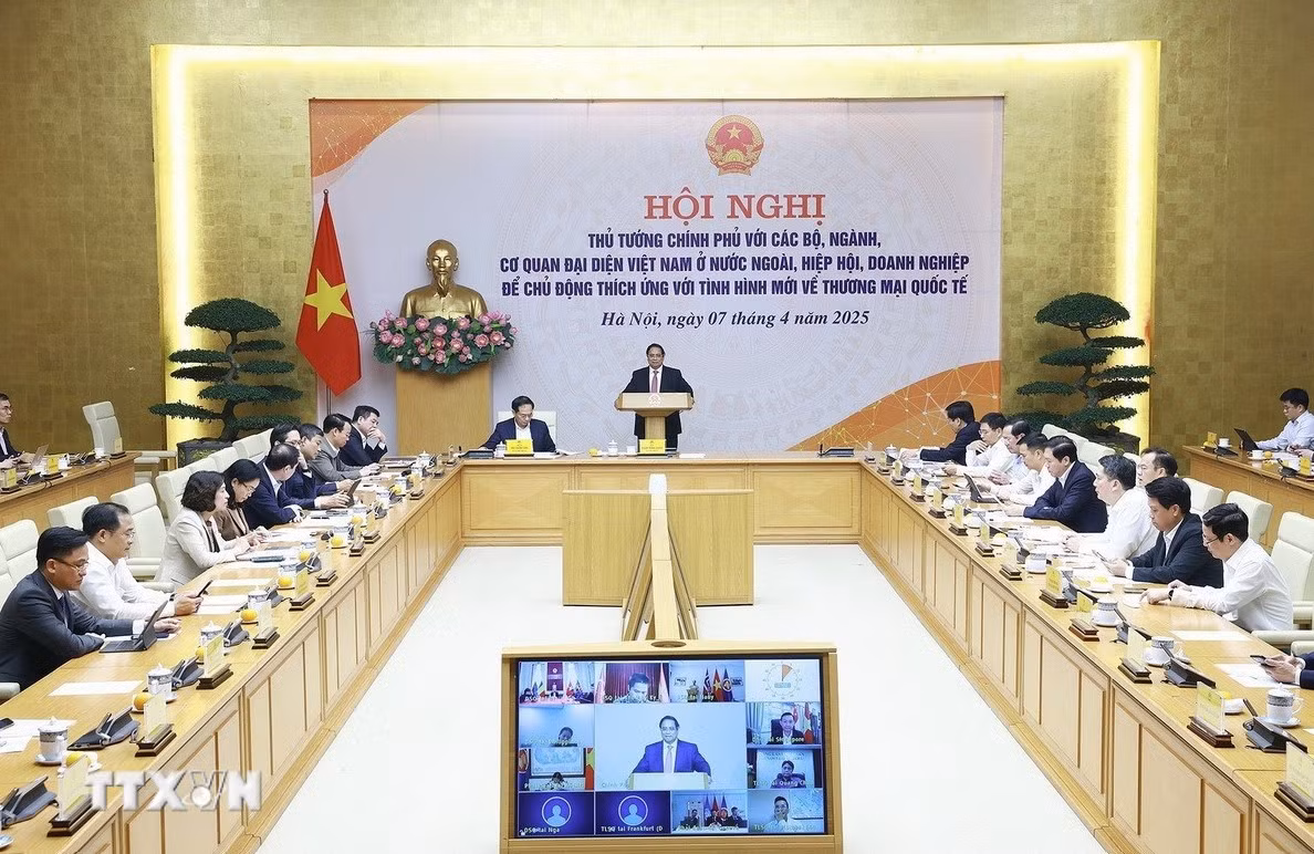 Thủ tướng: Chúng ta phải vươn lên mạnh mẽ, không được phép yếu đi -0