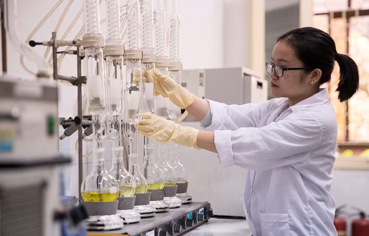 Không đào tạo từ xa các ngành thuộc lĩnh vực sức khoẻ có cấp chứng chỉ hành nghề -0