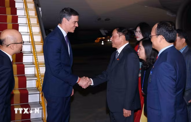 Thủ tướng Vương quốc Tây Ban Nha Pedro Sánchez bắt đầu thăm chính thức Việt Nam -0