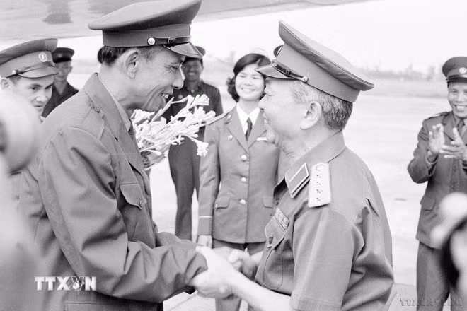 Lãnh đạo cấp cao Đảng, Nhà nước viếng đồng chí Khamtay Siphandone -0