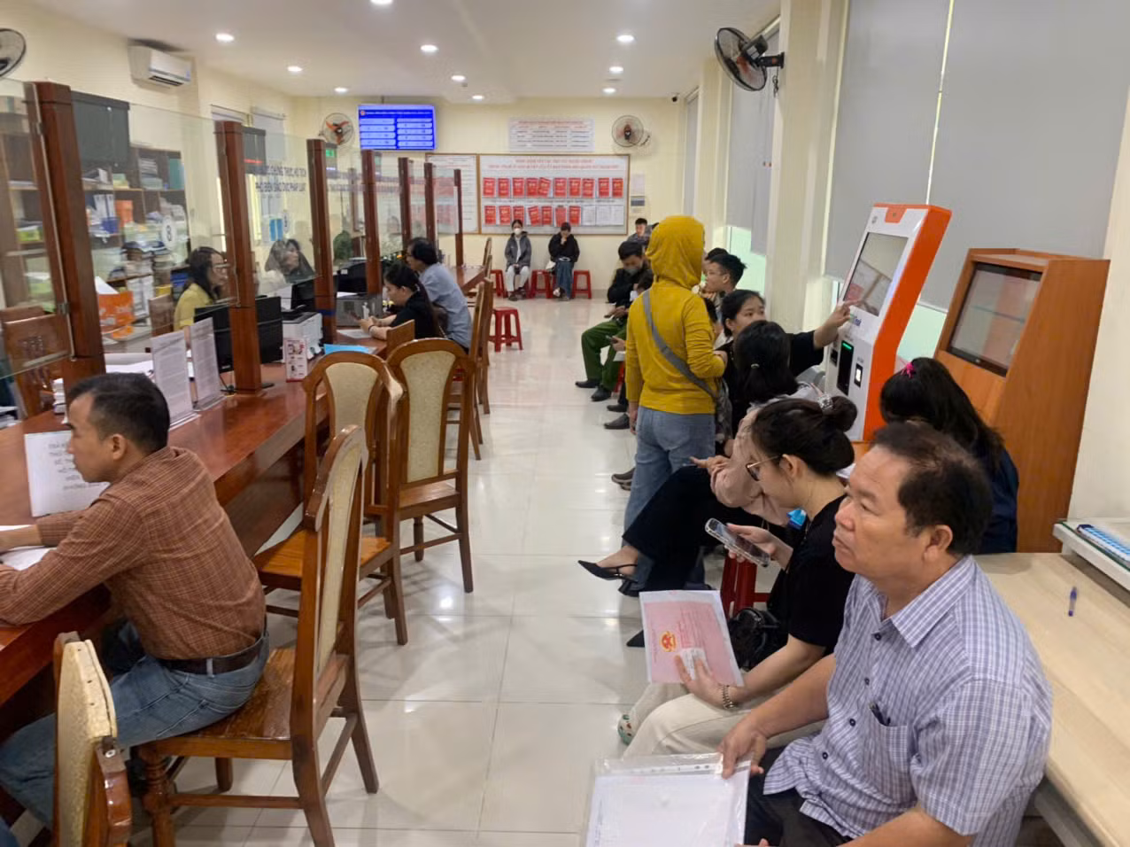 Đà Nẵng: “Đột biến” người dân đổ xô đi làm hồ sơ đất đai vì sao? -1