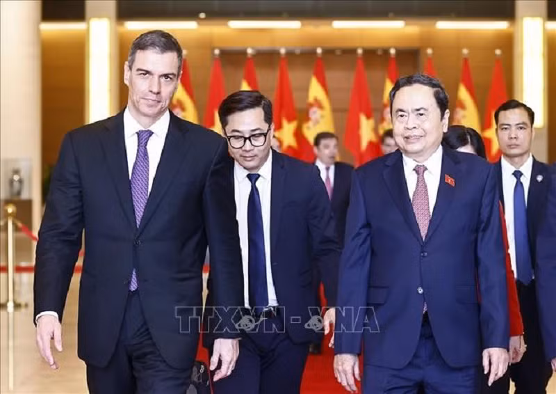 Chủ tịch Quốc hội Trần Thanh Mẫn hội kiến Thủ tướng Tây Ban Nha Pedro Sánchez -0