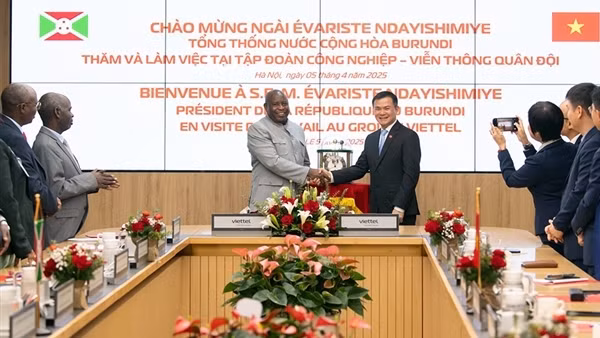 Tạo mọi điều kiện thuận lợi để liên doanh viễn thông của Viettel hoạt động hiệu quả tại Burundi