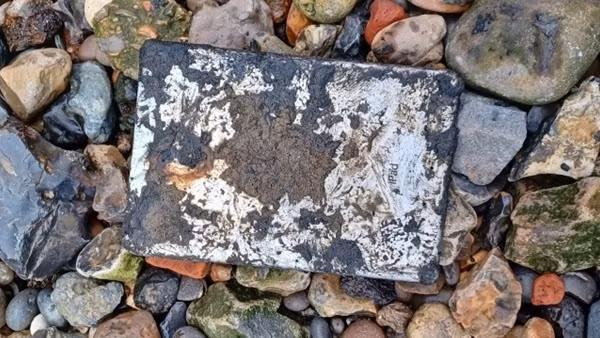 Lộ âm mưu giết người vì&nbsp;chiếc iPad dưới đáy sông