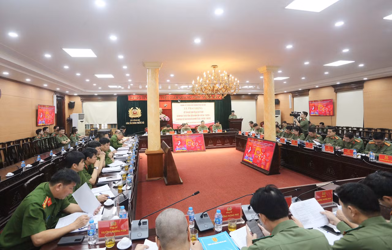 Hoàn thành xuất sắc mọi nhiệm vụ được giao, vì Thủ đô bình yên, vì nhân dân phục vụ -0