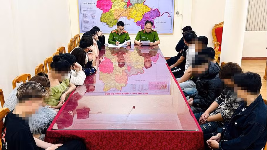 Quán karaoke Vân Khánh kinh doanh “bóng cười” trái phép -0