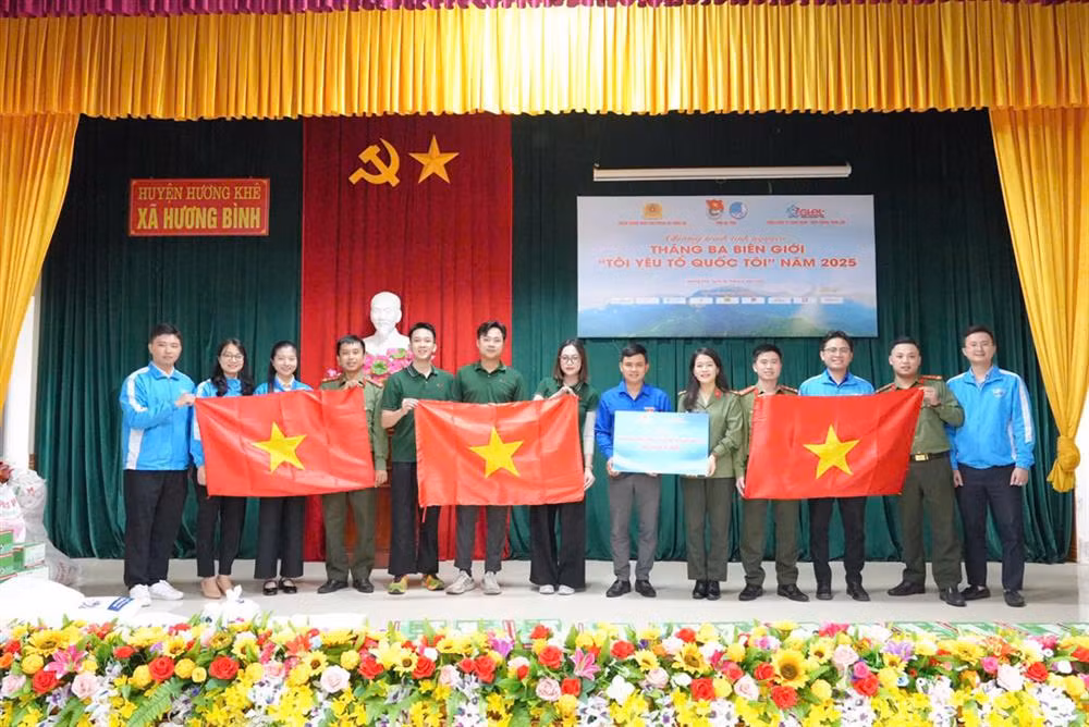 Tuổi trẻ Văn phòng Bộ Công an dành nguồn lực 500 triệu đồng hỗ trợ hai tỉnh Hà Tĩnh, Quảng Bình -0