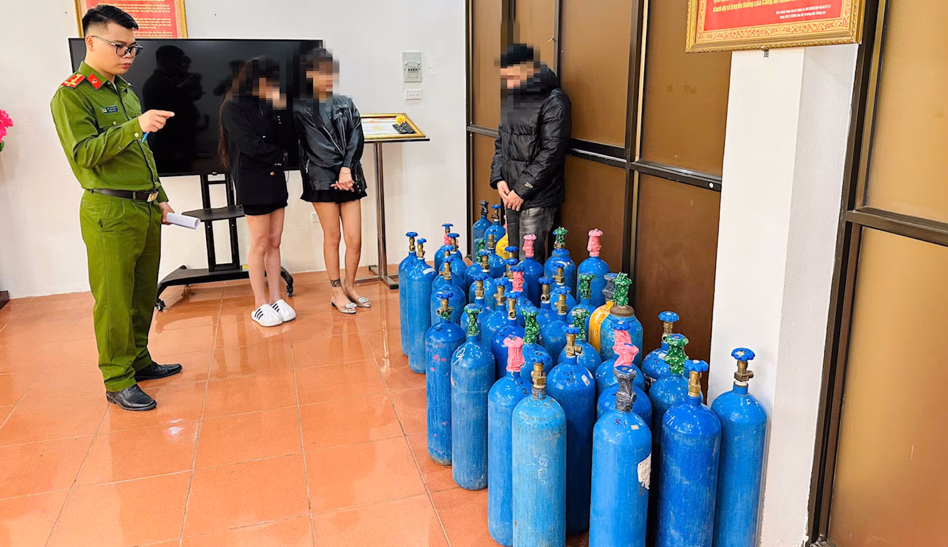 Quán karaoke Vân Khánh kinh doanh “bóng cười” trái phép -0