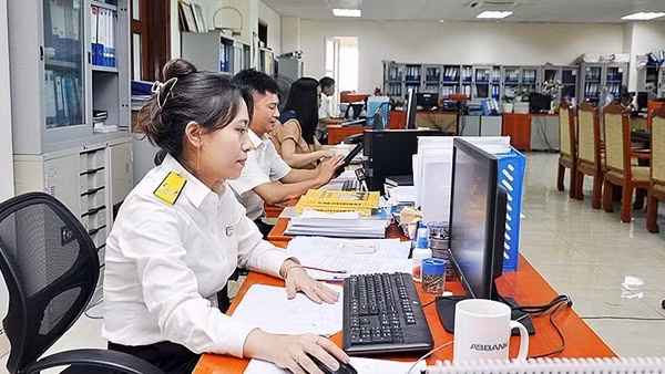 Tiếp tục gia hạn nộp thuế giá trị gia tăng, thu nhập doanh nghiệp, tiền thuê đất