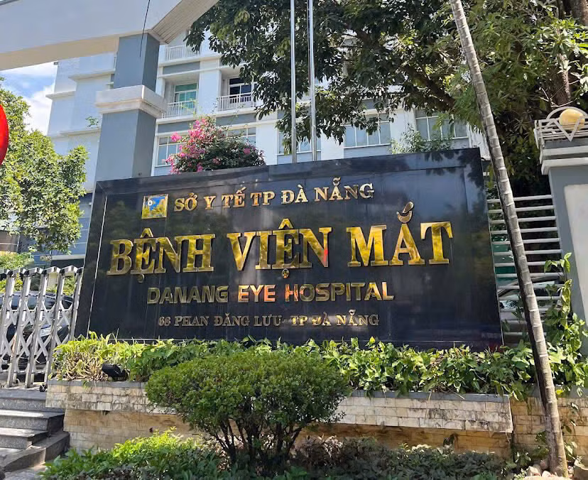 Bệnh viện Mắt Đà Nẵng bác thông tin nhân viên 'trừng mắt”, hách dịch với bệnh nhân -1