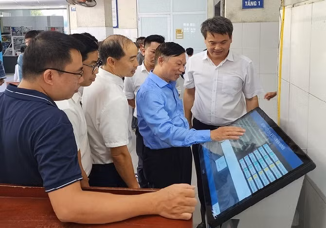 Gấp rút hoàn thành bệnh án điện tử trong tháng 9/2025 -0