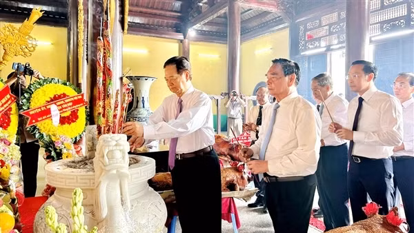 Các tỉnh, thành vùng Tây Nam Bộ dâng hương tưởng nhớ và tri ân các Vua Hùng