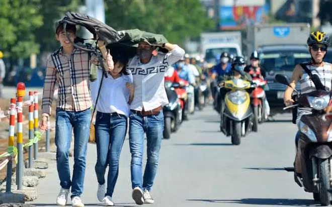 Nhiệt độ tăng cao, nắng gắt bao phủ từ Bắc vào Nam -0